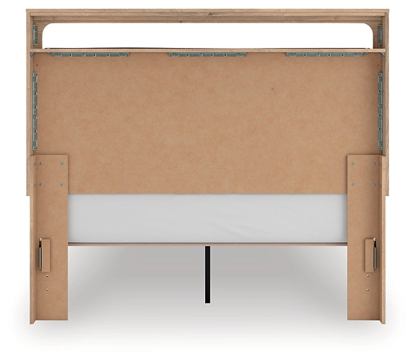 Kinlanni Queen Upholstered Platform Bed