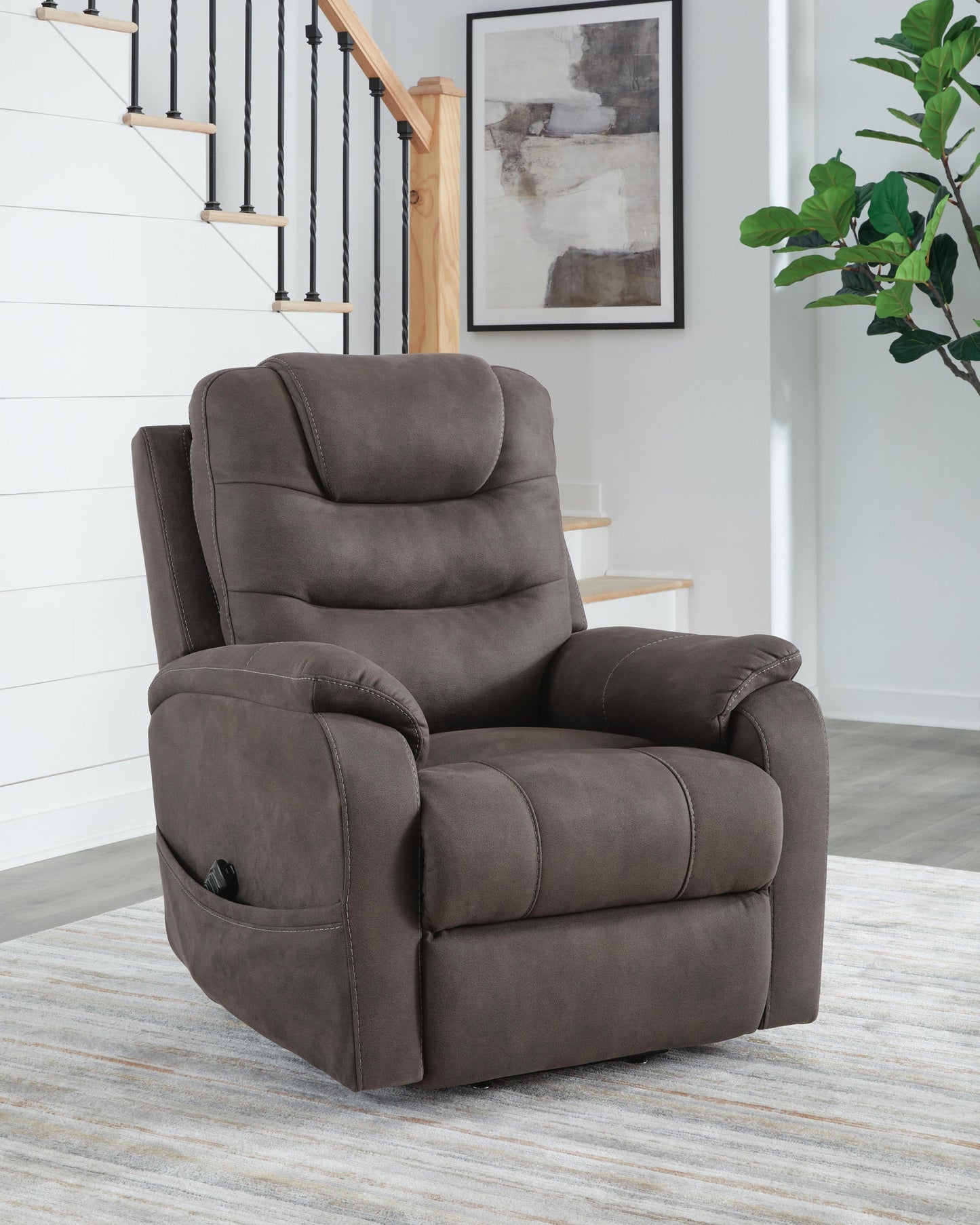 Snowfield Power Lift Recliner