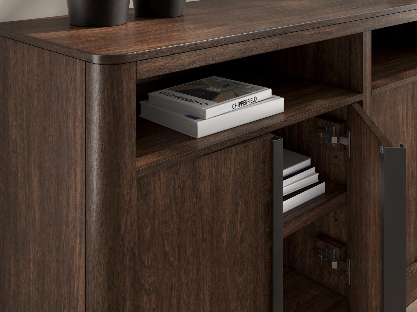 Dilenno Dining Room Server