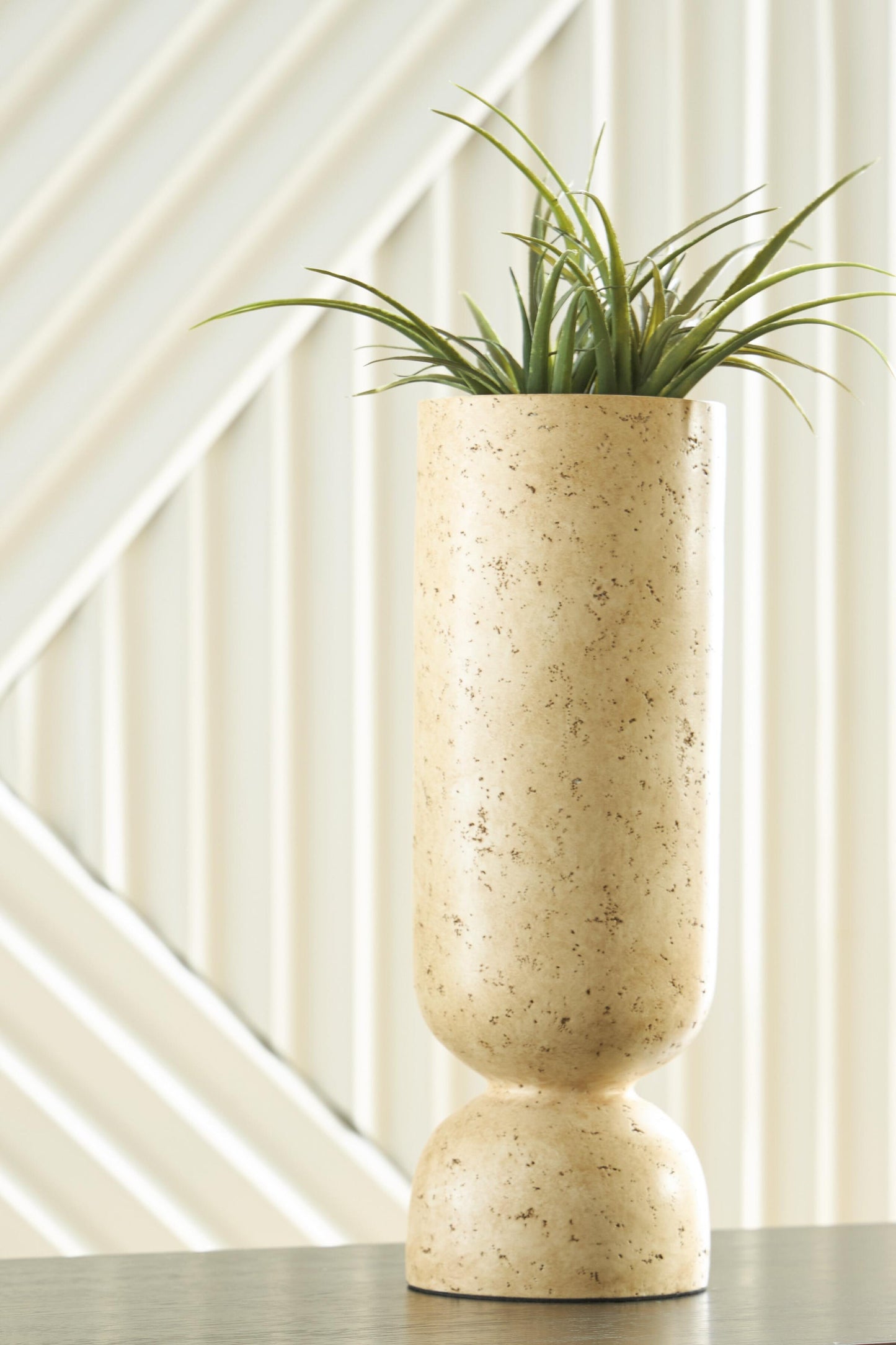 Ashley Express - Bryons Vase